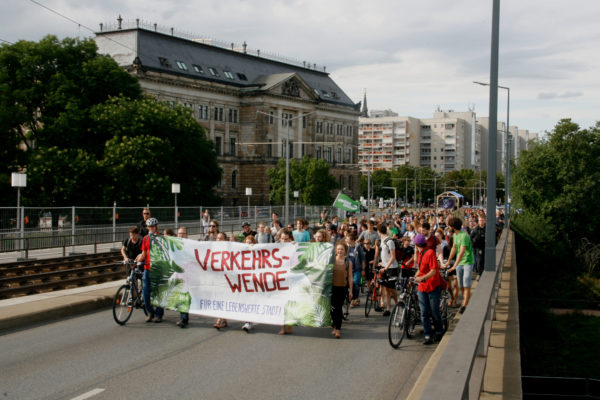 An die 400 Demonstrant*innen nahmen teil.