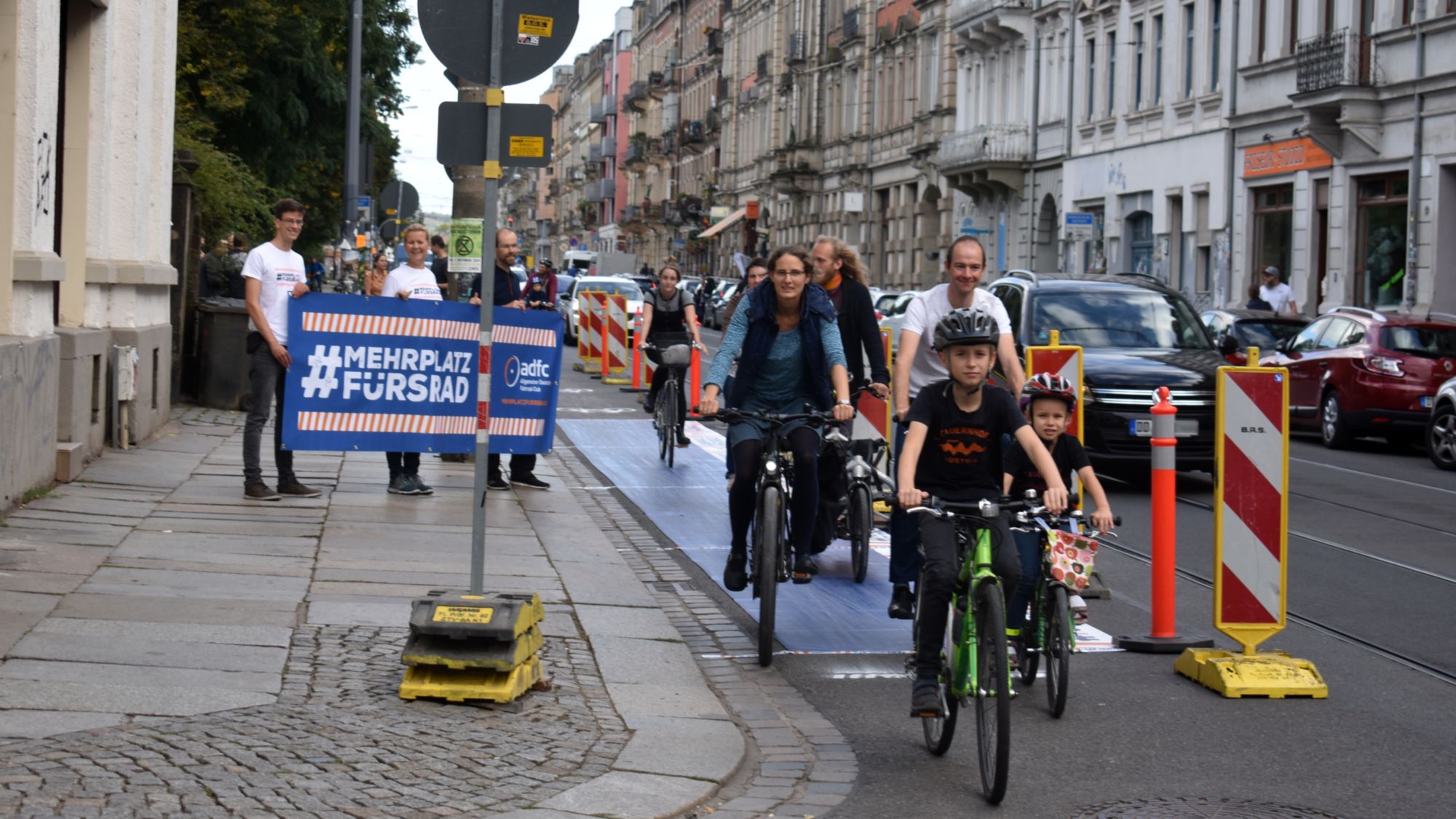 Die Unsicherheit für Radfahrende auf dem Bischofsweg wurde schon früher kritisitert. Foto: Nina