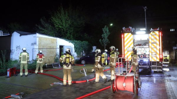 Brand an der Friedrich-Wolf-Straße - Foto: Roland Halkasch