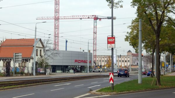 Porsche-Zentrum an der Großenhainer Straße - Foto: W. Schenk