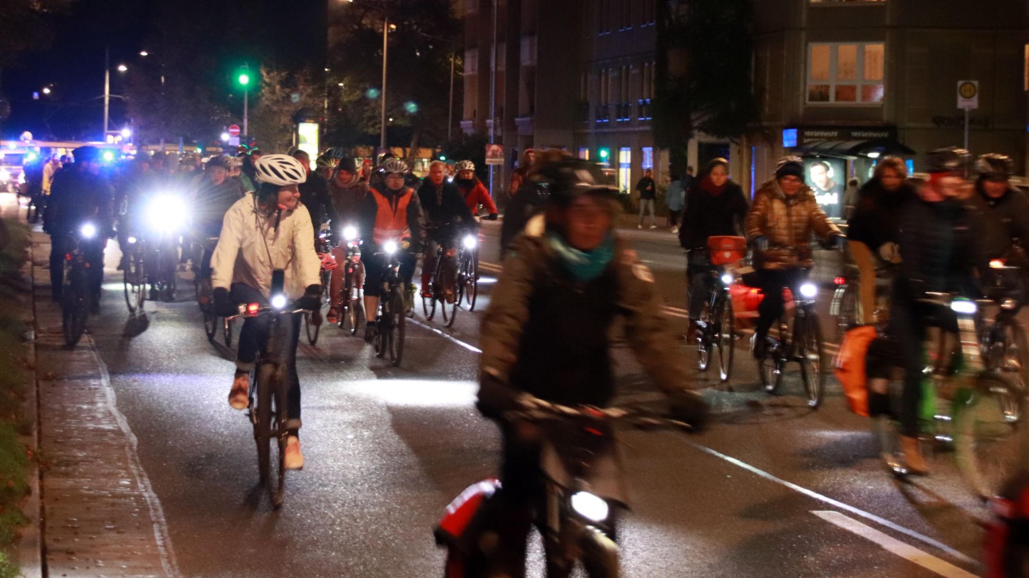 Fahrrad-Demo auf der Albertstraße