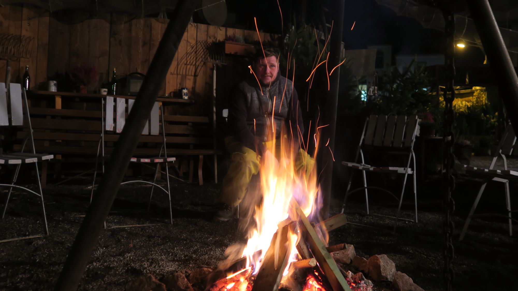 Gemütlichkeit am Lagerfeuer.