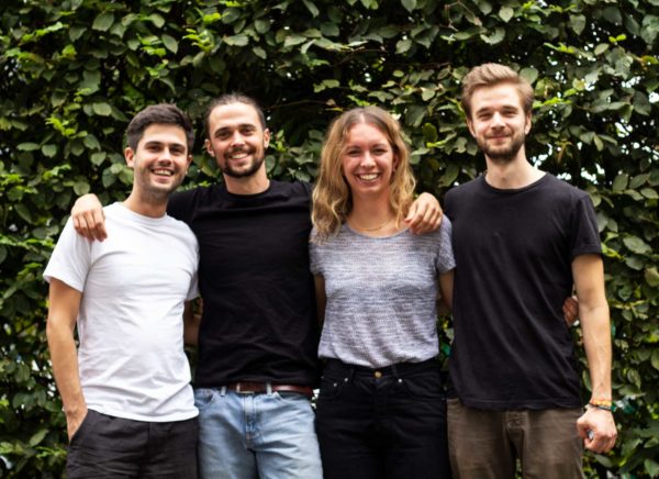 Zeno Kakuschke, Jannis Hillesheim, Lucca Hillesheim, Leander Hoyer wollen plastikfreie Alternativen schaffen.