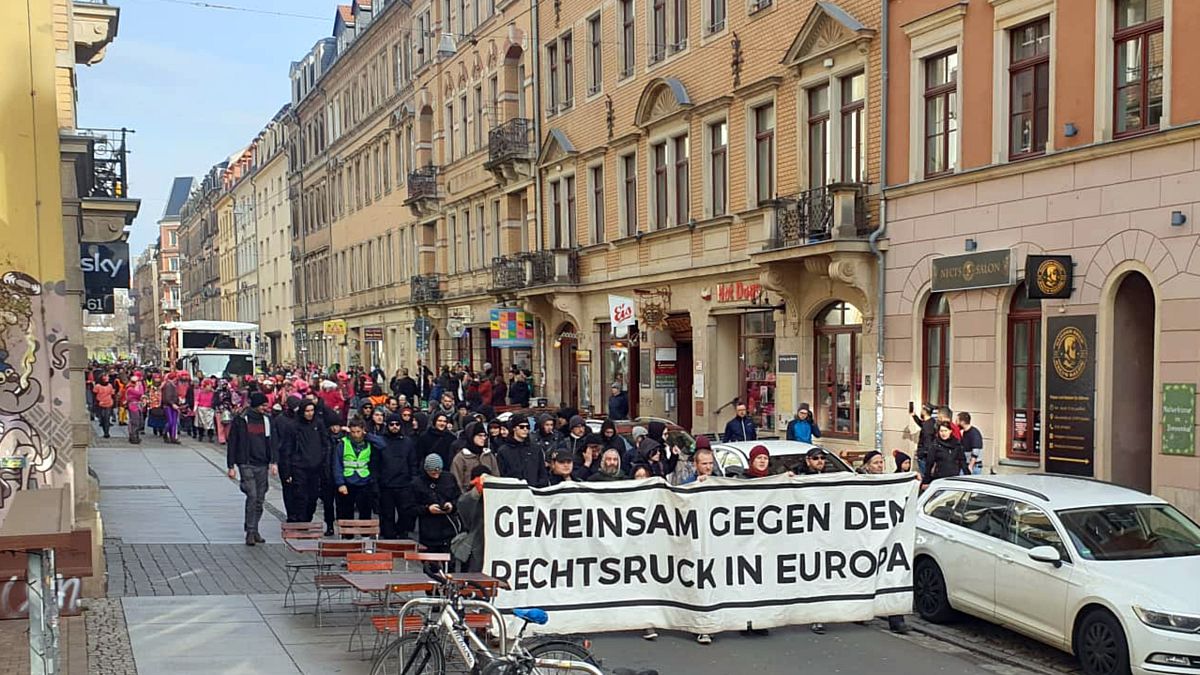 Nazifrei-Demonstration auf der Alaunstraße
