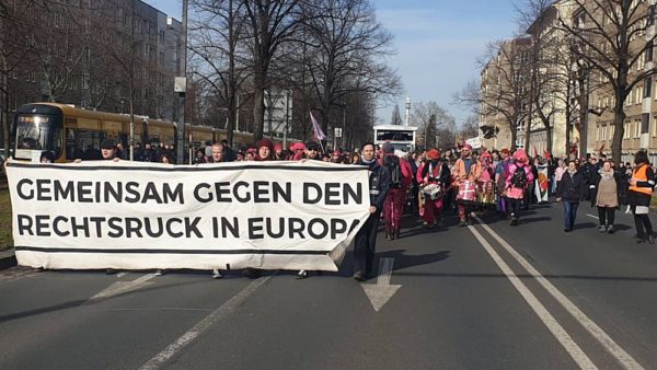 Nazifrei-Demo auf der Carolastraße