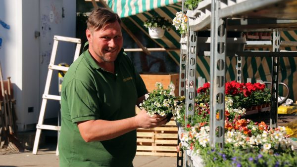 Blumen aus liebevollen Händen.