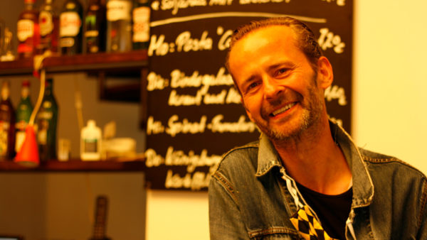 Thomas Spura vom Café Neustadt bietet weiterhin Kaffe, Kuchen und Mittagstisch an.