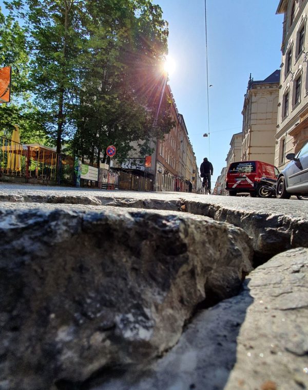 So tiefe Krater zierten vorher die Louisenstraße