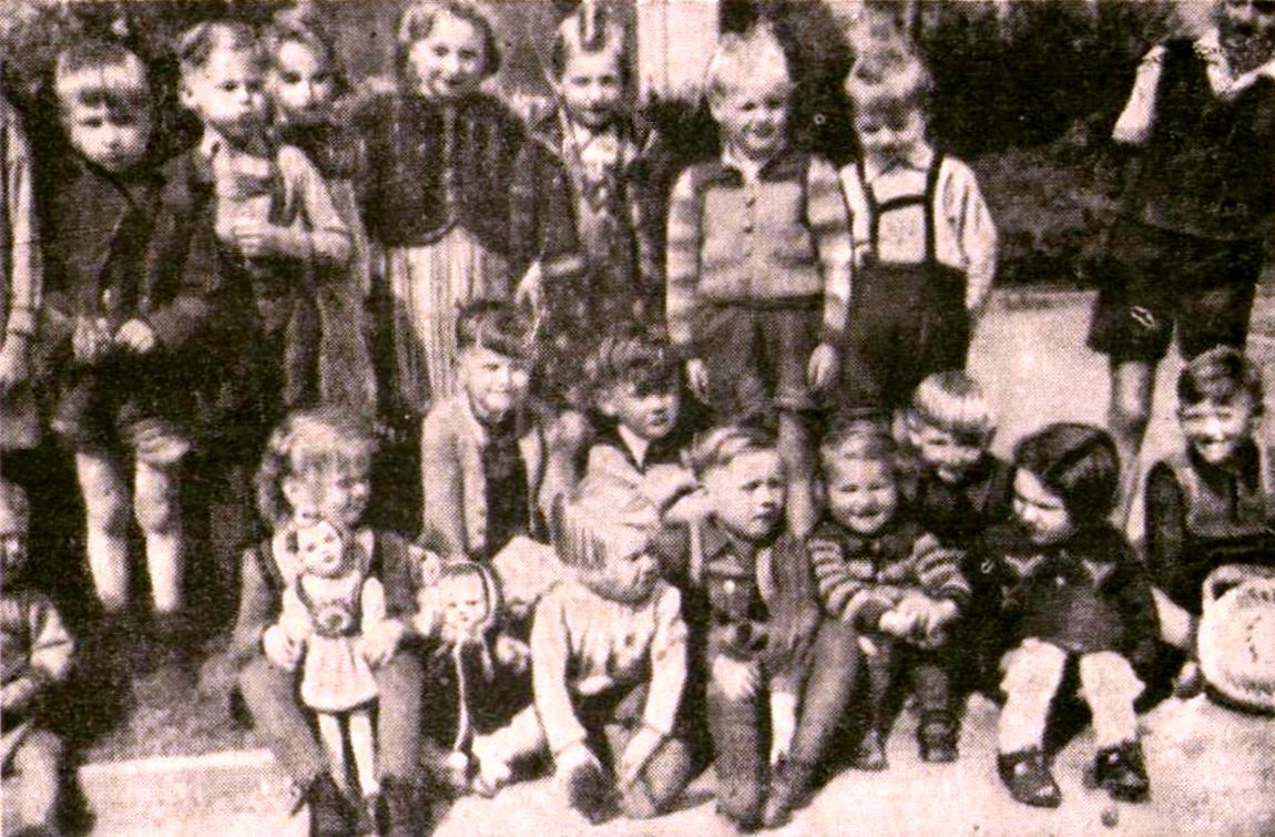 Kinder im Juli 1945 - Foto: Tageszeitung für die deutsche Bevölkerung
