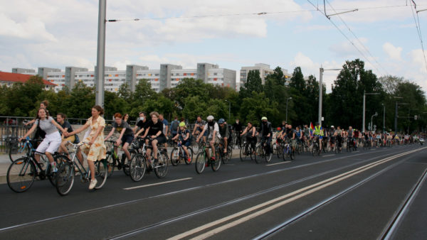 An der FFF-Demo fuhren nicht nur Jugendliche mit. 