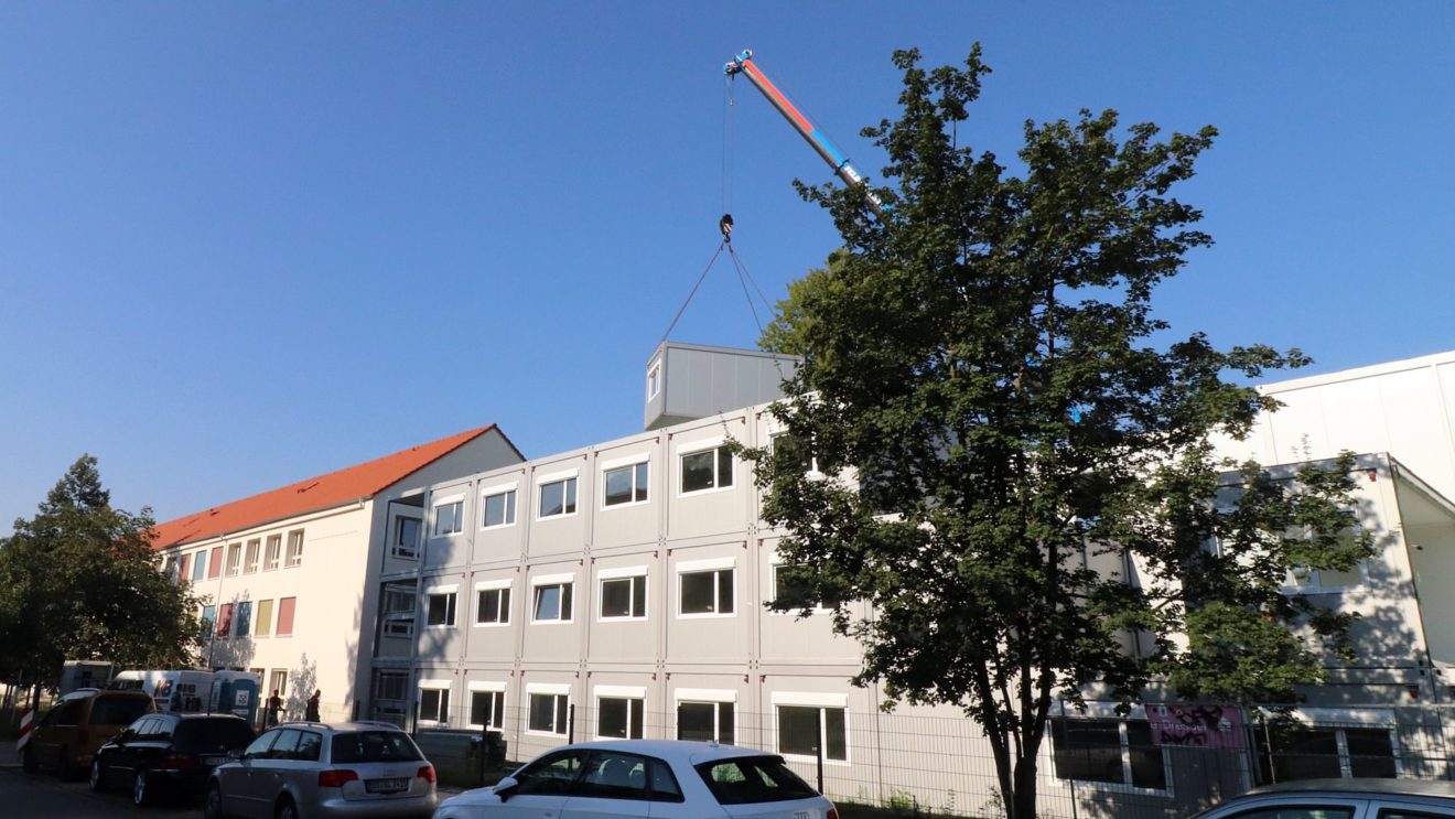 Hechtparkschule fertiggestellt - Container können demontiert werden.