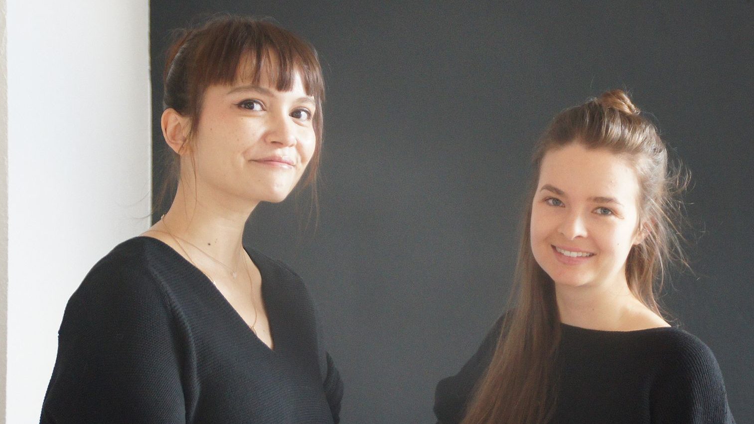 Josephine Obert und Lisa Winkler eröffnen das Mjuuk auf der Böhmischen Straße- Foto: Philine