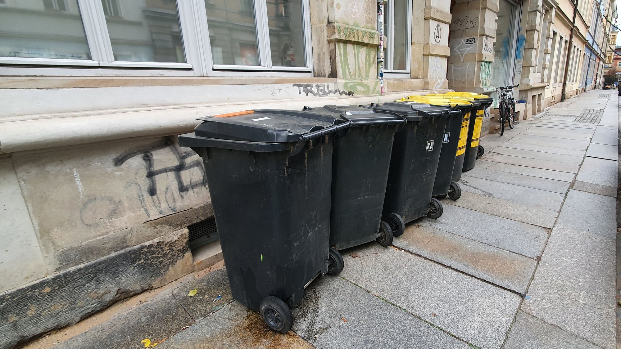 Mülltonnen in der Neustadt
