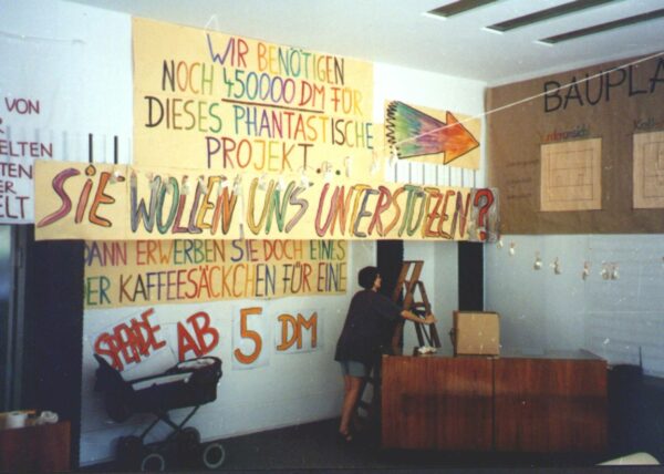Der Vorläufer des Ladencafés beim Katholikentag 1994. Foto: privat