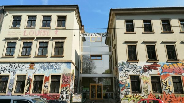 Das Louise-Haus wartet darauf, seine Türen wieder ganz weit zu öffnen. Foto: Malwina