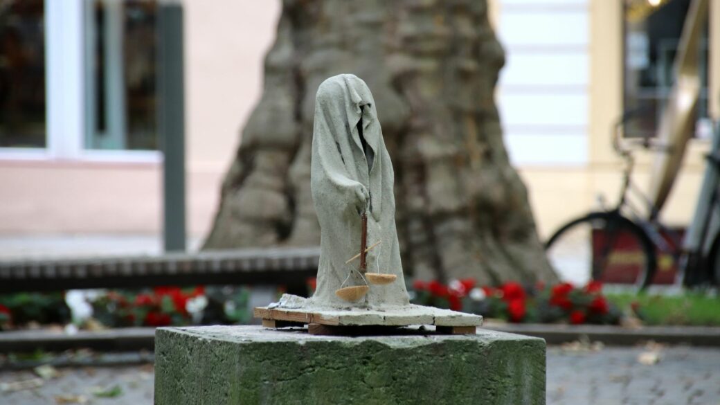 Was macht der Tod auf der Hauptstraße? - Neustadt-Geflüster