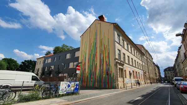 Wurzeln+Flügel wieder in ganzer Schönheit an der 15. Grundschule