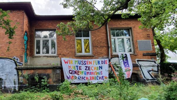 Besetztes Haus auf der Lößnitzstraße