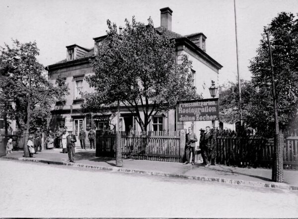 Das Wohnhaus hatte annodazumal eine Etage wenige rund eine Gartenwirtschaft. Foto: privat