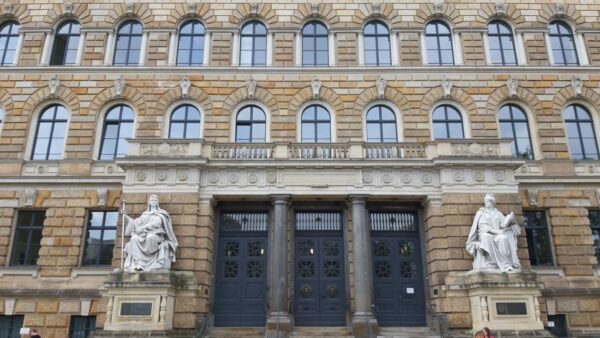 Hier wurde lange verhandelt: Das Amts- und Landgericht Dresden