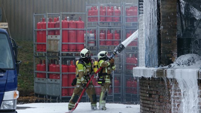 Feuerwehreinsatz im Industriegelände - Foto: Roland Halkasch