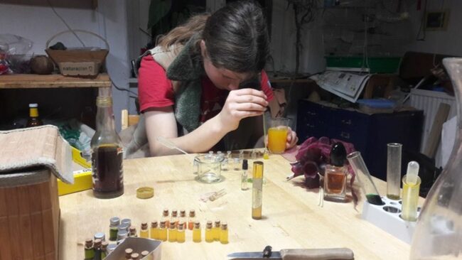 Blick in die alchimistische Werkstatt. Foto: Karen Gäbler