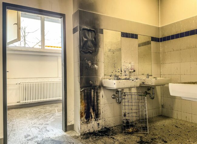 Brandort war eine Toilette im Erdgeschoss. Foto: Feuerwehr Dresden