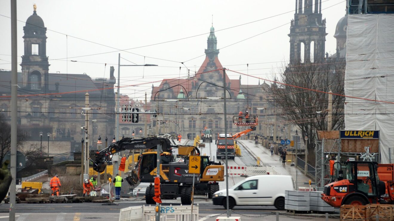 Verkehrsfreigabe der Augustusbrücke