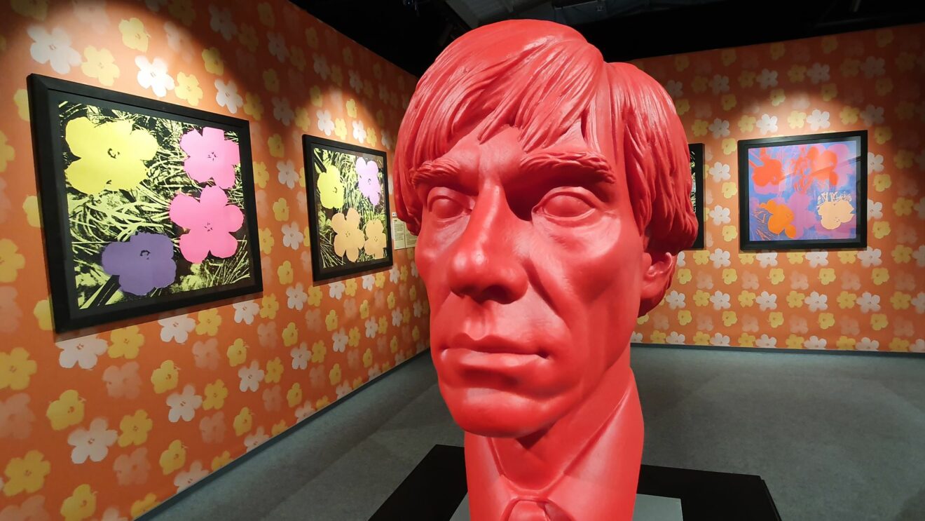 Andy Warhol - der Künstler als Ausstellungsobjekt