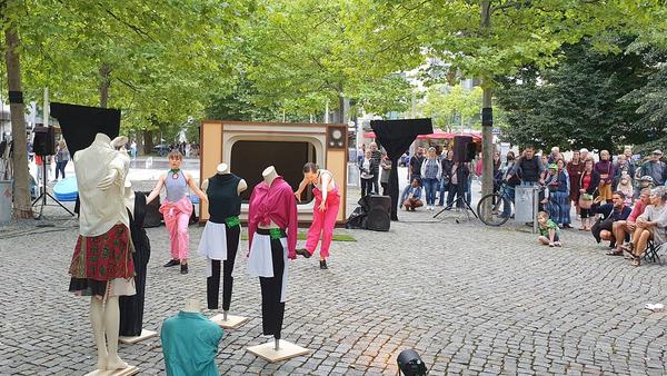 Schaubudensommer Mitte Juli