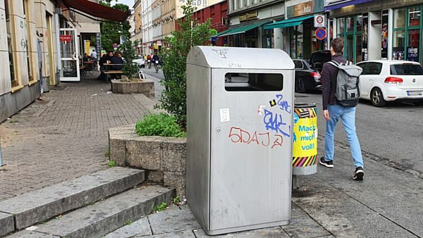 360-Liter-Container, wie gemacht für Pizza-Schachteln.