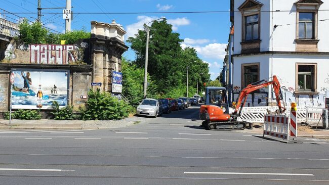 Auch ohne Baustelle ziemlich unübersichtlich, die Kreuzung zum Bischofsweg.