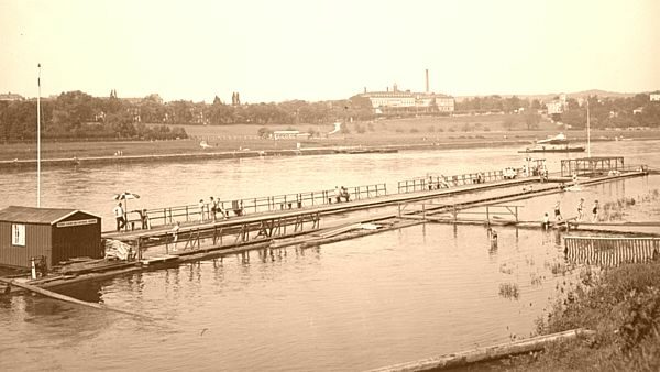 Luftbad an der Elbe, Postkarte von 1922