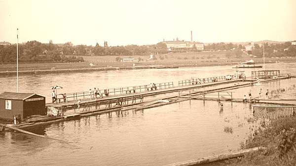Luftbad an der Elbe, Postkarte von 1922