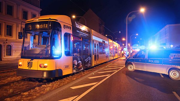 Schwerer Unfall an der Antonstraße - Foto: Roland Halkasch