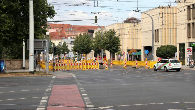 Die Baustelle auf der Antonstraße dauert noch länger an. 