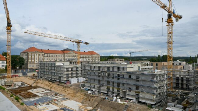 Quarterback Immobilien AG feiert Baufortschritt im Dresdner Wohnquartier Mariengärten - Foto: Anja Schneider