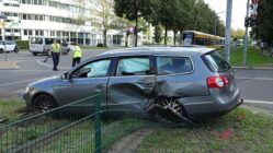 Schwerer Unfall an den Gleisen entlang der Albertstraße. Foto: Roland Halkasch