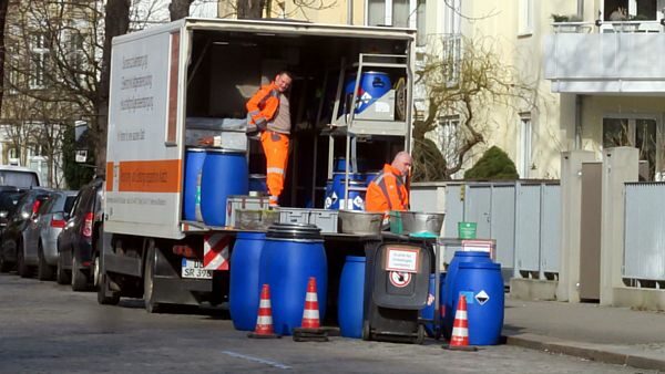 Schadstoffmobil an der Forststraße