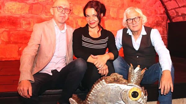 Gastronom Olaf Ruhs leitete mit den Schauspielern Henriette Ehrlich und Alf Mahlo das neue Theater.