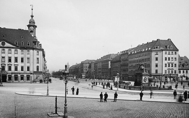 Neustädter Markt um 1890