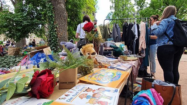 Am Sonnabend wieder Trödelmarkt.
