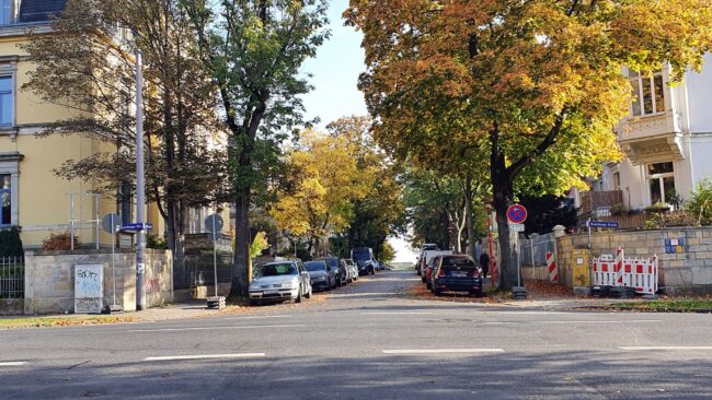 Ab Montag wird auf der Jägerstraße der Fußweg erneuert.