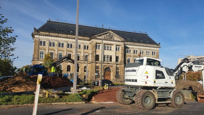 Der zweite Bauabschnitt auf der Carolabrücke hat begonnen.