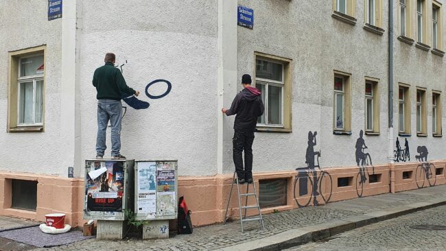 Die Künstler bei der Arbeit.