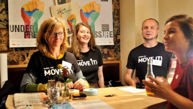 MOVE-IT!-Teammitglieder im Thalia Foto: MOVE IT! Filmfestival