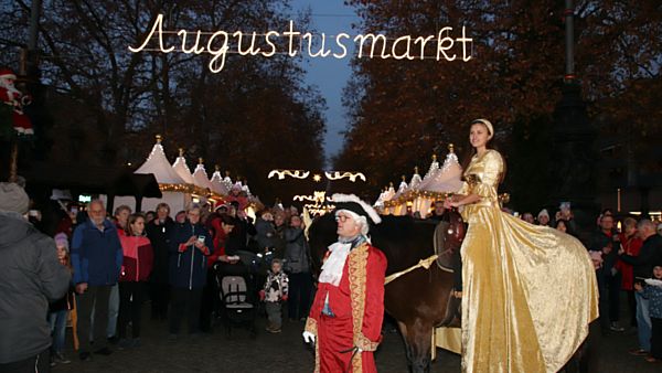 Augustusmarkt ist eröffnet.