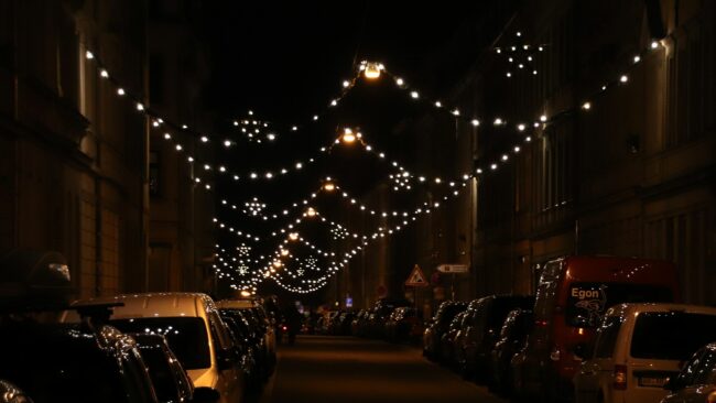Weihnachtsbeleuchtung auf der Prießnitzstraße