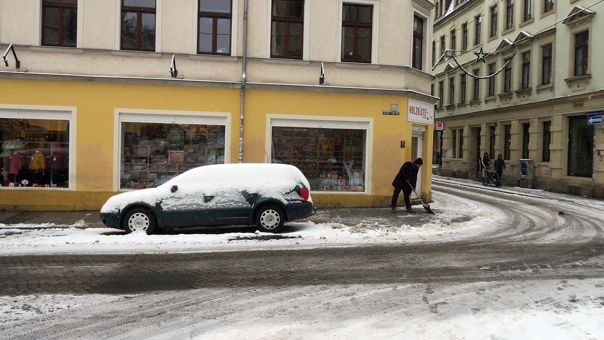 Winterdienst mit allem Verfügbarem im Einsatz - Neustadt-Geflüster