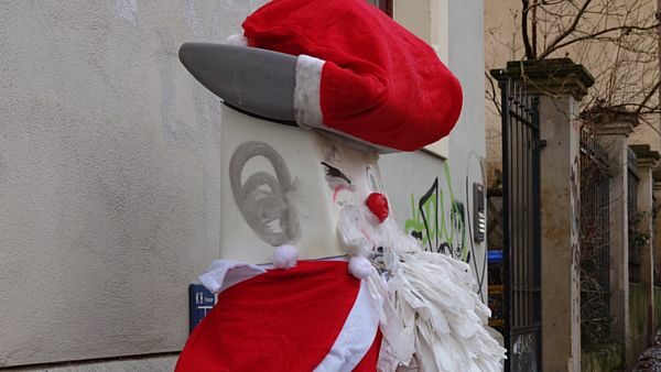 Wie in jedem Jahr grüßt der Weihnachtsmann von der Nordstraße.